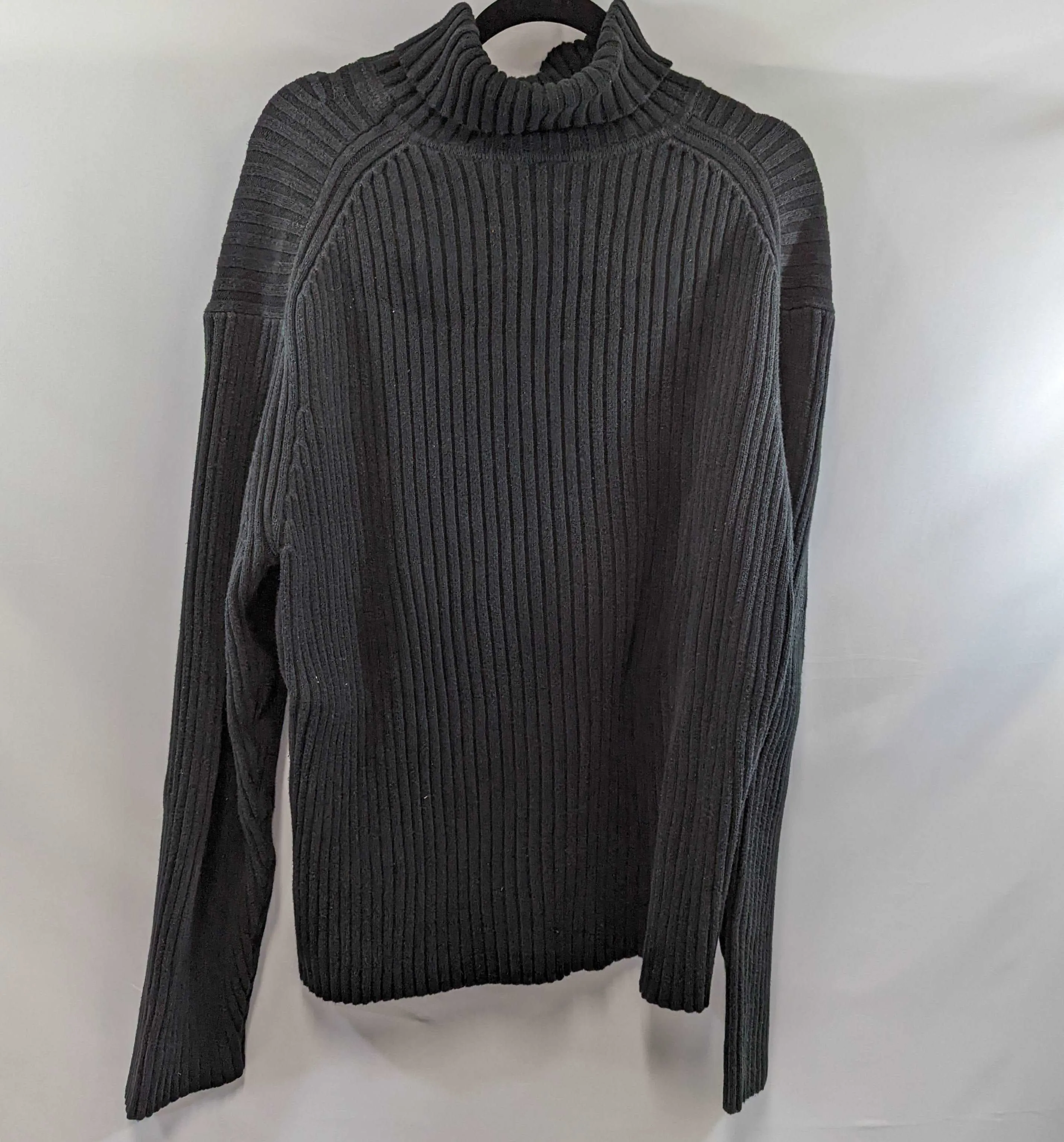 Black GAP Turtleneck Sweater