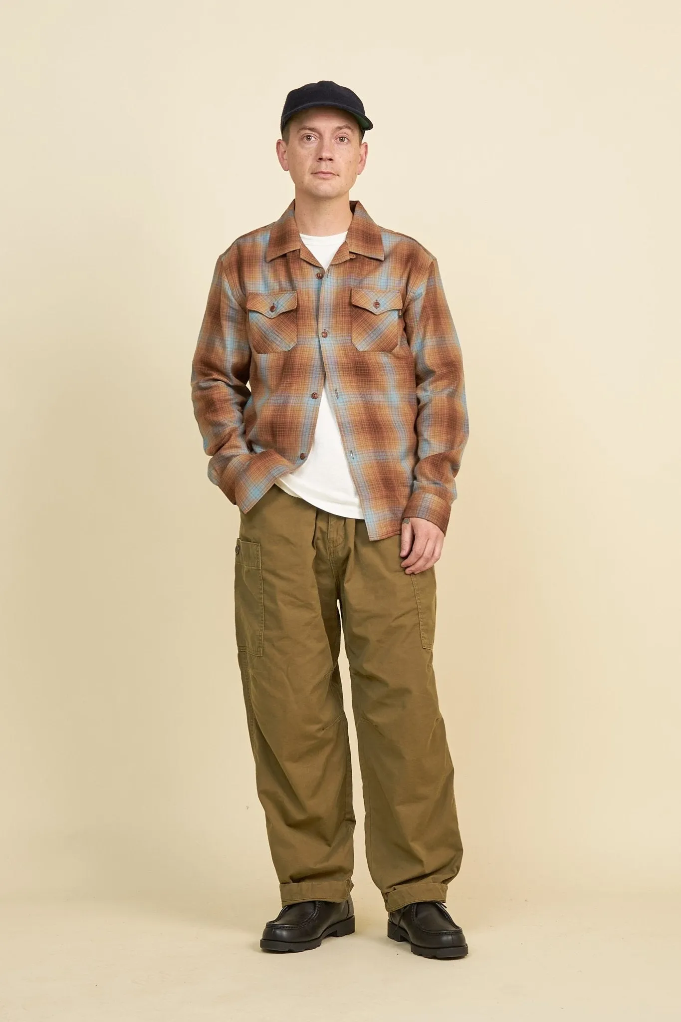 Radiall Clan Wide Fit Khaki Cargo Pants - Comfortable Fit and Durable Design