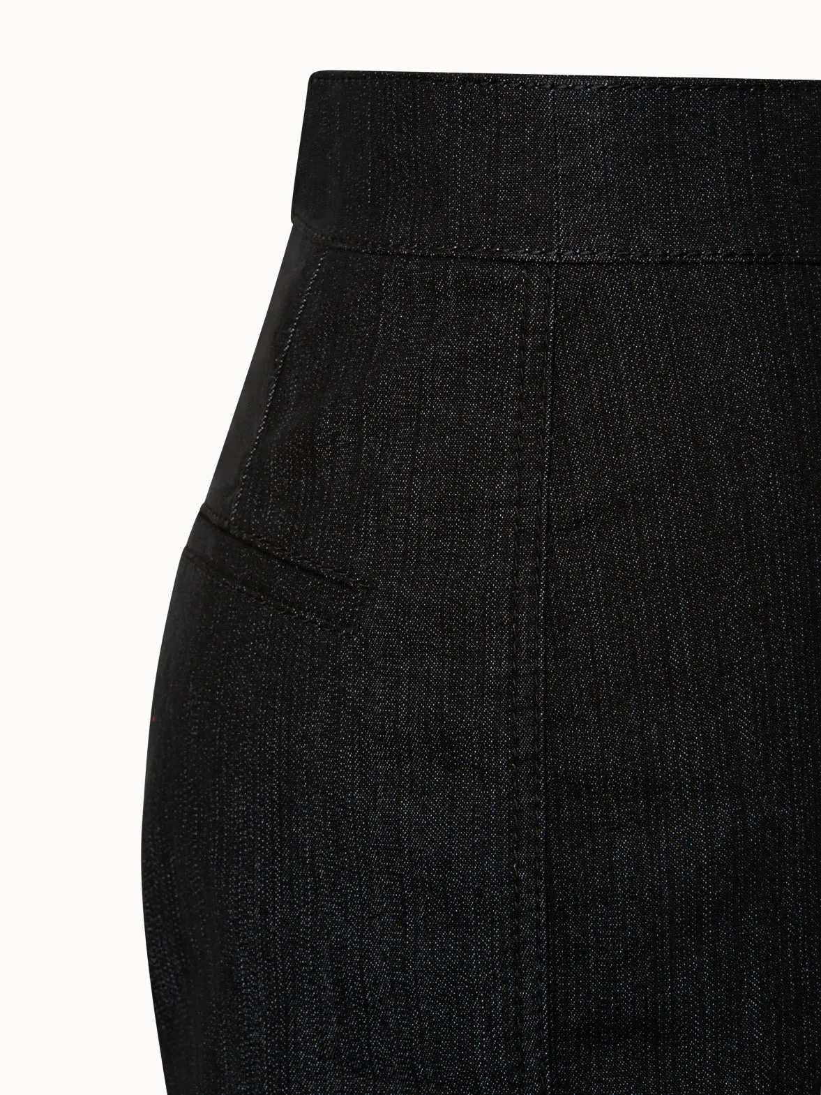 Weite 7/8 Hose aus Stretch Denim
